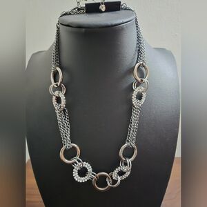 Elegant Silver Chain Necklace